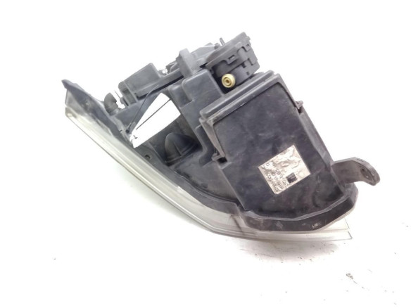 8200014358 FARO DERECHO RENAULT VEL SATIS (BJ0_)|Desguaces La Cabaña