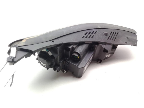 92101D7700 FARO IZQUIERDO HYUNDAI TUCSON (TL)|Desguaces La Cabaña