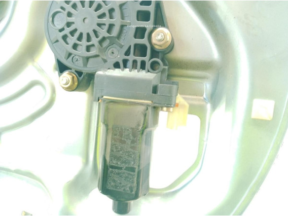 824062E000 ELEVALUNAS PUERTA LAT DEL DER HYUNDAI TUCSON (JM)|Desguaces La Cabaña