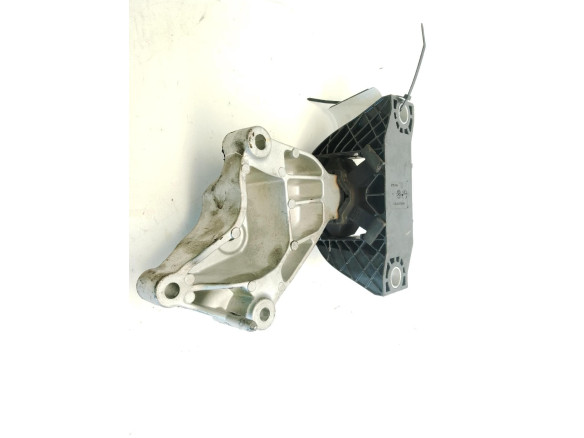 112329452R SOPORTE MOTOR DER DACIA SANDERO III|Desguaces La Cabaña