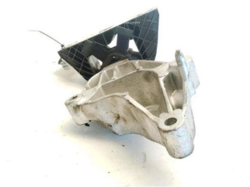 112329452R SOPORTE MOTOR DER DACIA SANDERO III|Desguaces La Cabaña