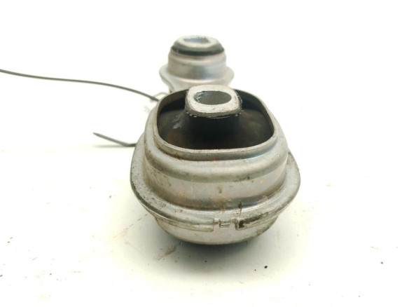 113606335R SOPORTE MOTOR INF DACIA SANDERO III|Desguaces La Cabaña