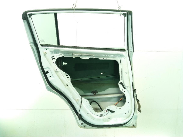 770033W000 PUERTA LAT TRA IZQ KIA SPORTAGE (SL)|Desguaces La Cabaña