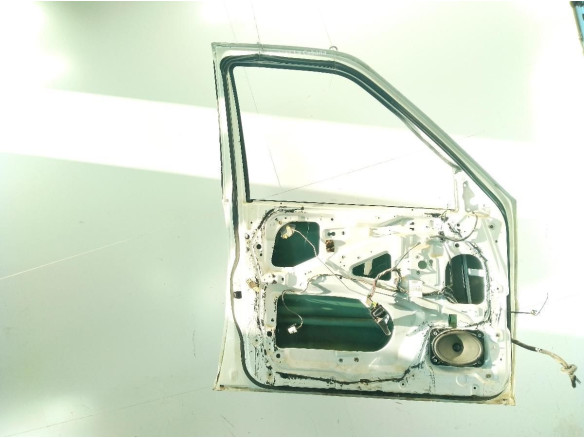 PUERTA LAT DEL IZQ NISSAN TERRANO II (R20)|Desguaces La Cabaña