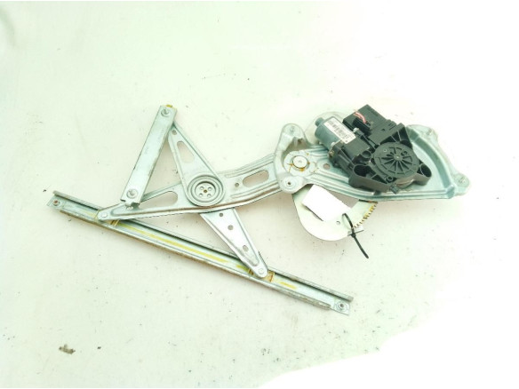 827208148R ELEVALUNAS PUERTA LAT TRA DER RENAULT SCENIC III (JZ0/1_)|Desguaces La Cabaña