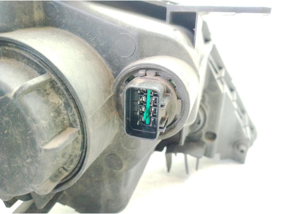 921013U250 FARO IZQUIERDO KIA SPORTAGE (SL)|Desguaces La Cabaña