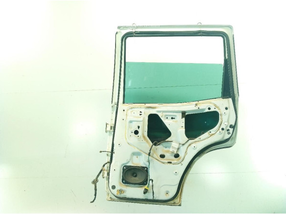 PUERTA LAT TRA DER NISSAN TERRANO II (R20)|Desguaces La Cabaña