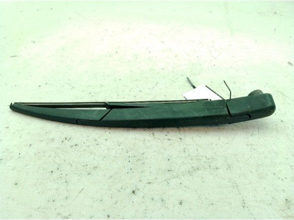 6429GN BRAZO LIMPIAPARABRISAS TRA PORTÓN PEUGEOT 5008|Desguaces La Cabaña