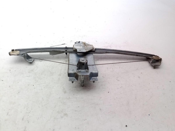 807215586R ELEVALUNAS PUERTA LAT DEL IZQ DACIA DOKKER|Desguaces La Cabaña