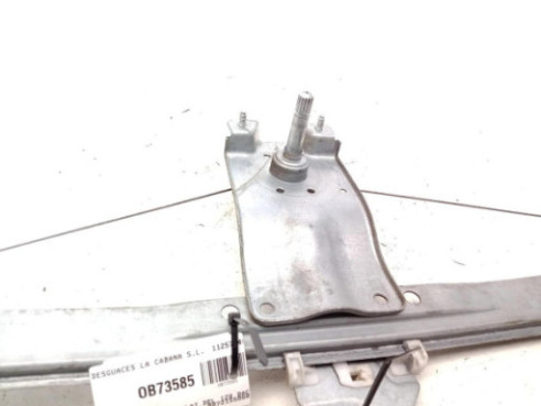 807215586R ELEVALUNAS PUERTA LAT DEL IZQ DACIA DOKKER|Desguaces La Cabaña