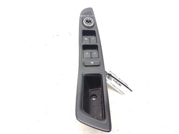 GB0063 MANDO ELEVALUNAS PUERTA LAT DEL IZQ HYUNDAI i20 (GB)|Desguaces La Cabaña