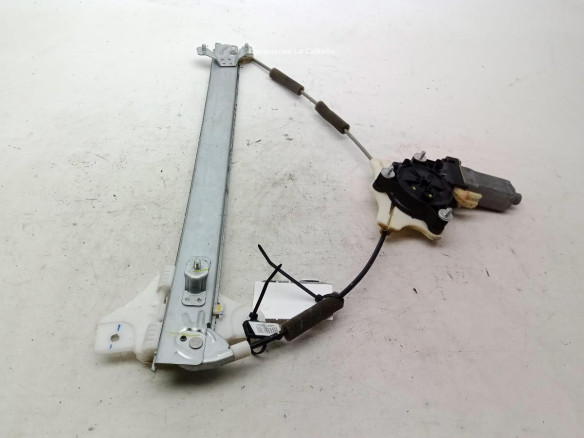 82404C7010 ELEVALUNAS PUERTA LAT DEL DER HYUNDAI i20 (GB)|Desguaces La Cabaña