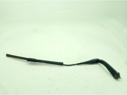 726047404 BRAZO LIMPIAPARABRISAS DEL DER BMW 4 Gran Coupe (F36)|Desguaces La Cabaña