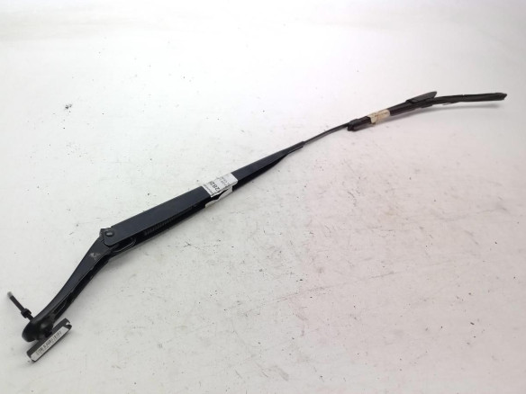 BRAZO LIMPIAPARABRISAS DEL DER RENAULT LAGUNA III (BT0/1)|Desguaces La Cabaña
