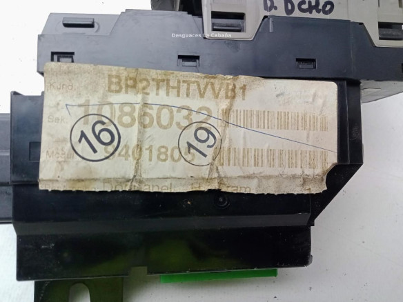 30658147 MANDO ELEVALUNAS PUERTA LAT DEL DER VOLVO XC90 I (275)|Desguaces La Cabaña