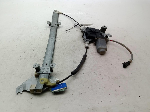 ELEVALUNAS PUERTA LAT DEL DER NISSAN ALMERA II Hatchback (N16)|Desguaces La Cabaña