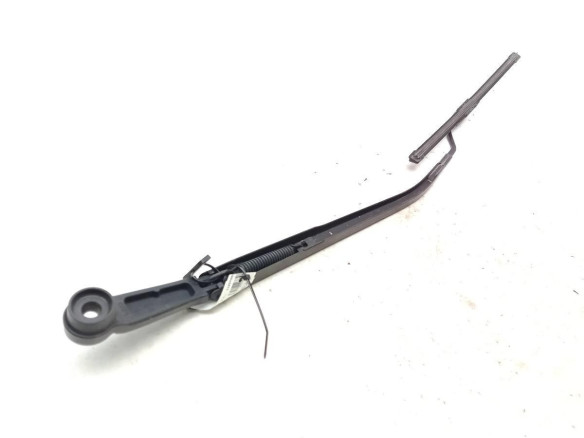 98321C8000 BRAZO LIMPIAPARABRISAS DEL DER HYUNDAI i20 (GB)|Desguaces La Cabaña