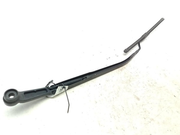 98321C8000 BRAZO LIMPIAPARABRISAS DEL DER HYUNDAI i20 (GB)|Desguaces La Cabaña