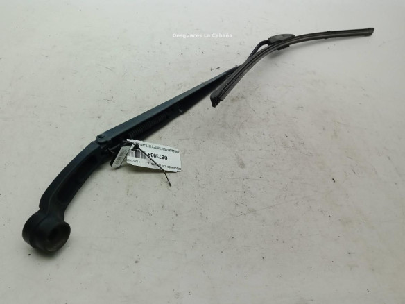 98311C8010 BRAZO LIMPIAPARABRISAS DEL IZQ HYUNDAI i20 (GB)|Desguaces La Cabaña