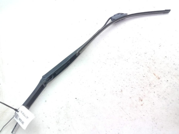 983103U000 BRAZO LIMPIAPARABRISAS DEL IZQ KIA SPORTAGE (SL)|Desguaces La Cabaña