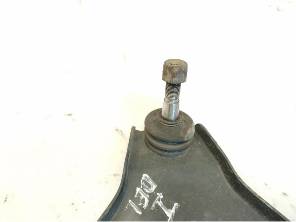 A072201310015 BRAZO SUSPENSION DEL IZQ SUP IVECO DAILY VI Furgón|Desguaces La Cabaña