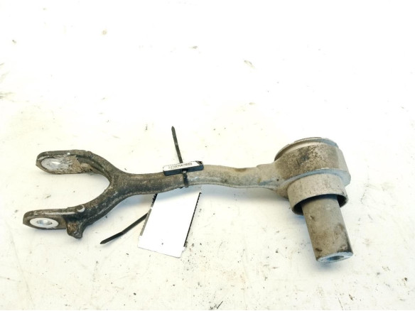 T2H16771 BRAZO SUSPENSION TRA IZQ INF ANTERIOR JAGUAR XE (X760)|Desguaces La Cabaña