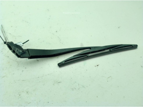 61617241985 BRAZO LIMPIAPARABRISAS TRA PORTÓN BMW 1 (F20)|Desguaces La Cabaña