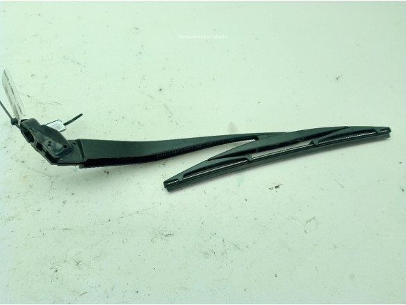 61617241985 BRAZO LIMPIAPARABRISAS TRA PORTÓN BMW 1 (F20)|Desguaces La Cabaña