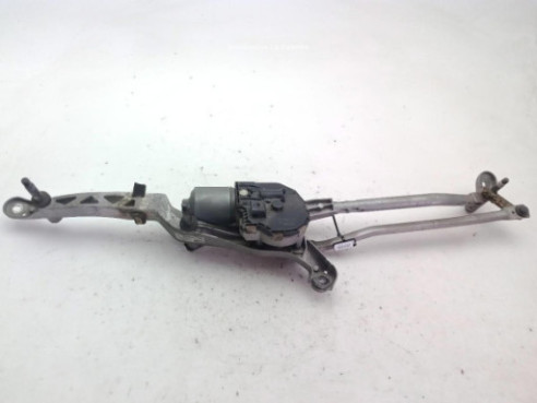 A2048201040 MOTOR LIMPIAPARABRISAS DEL MERCEDES BENZ CLASE C (W204)|Desguaces La Cabaña