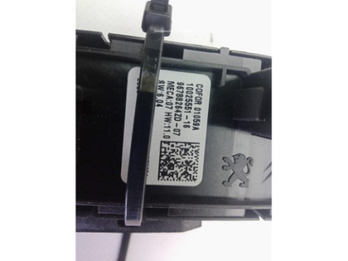 98044803ZD MANDO ELEVALUNAS PUERTA LAT DEL IZQ OPEL CORSA F|Desguaces La Cabaña