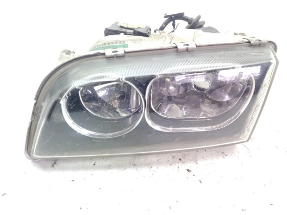 3345702 FARO IZQUIERDO VOLVO V40 Ranchera familiar (645)|Desguaces La Cabaña