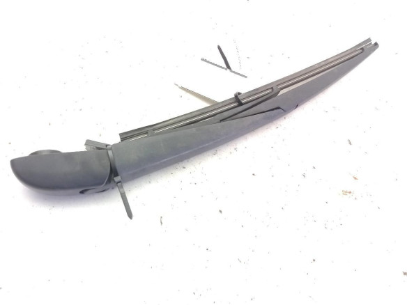 LR064429 BRAZO LIMPIAPARABRISAS TRA PORTÓN LAND ROVER DISCOVERY SPORT (L550)|Desguaces La Cabaña