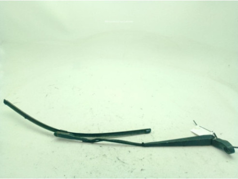 A0018205544 BRAZO LIMPIAPARABRISAS DEL DER MERCEDES BENZ VITO Autobús (W639)|Desguaces La Cabaña