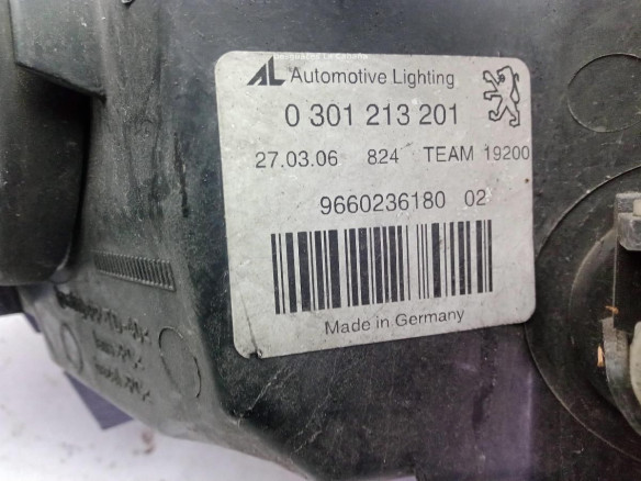 620890 FARO IZQUIERDO PEUGEOT 407 SW (6E_)|Desguaces La Cabaña