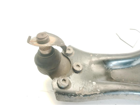 BRAZO SUSPENSION DEL DER INF CITROEN C4 CACTUS|Desguaces La Cabaña
