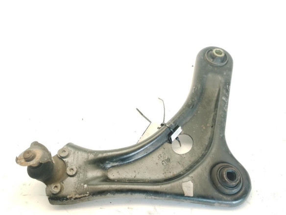 BRAZO SUSPENSION DEL DER INF CITROEN C4 CACTUS|Desguaces La Cabaña