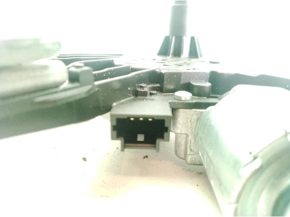 9819523180 MOTOR LIMPIAPARABRISAS TRA PEUGEOT 308 II|Desguaces La Cabaña