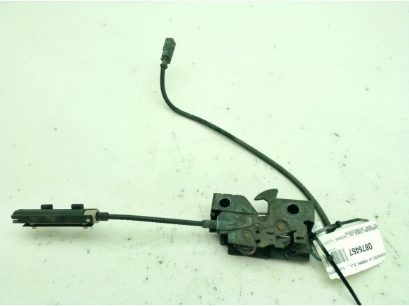 2K5823509E CERRADURA CAPO VW TOURAN (1T3)|Desguaces La Cabaña