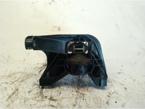 008956 SOPORTE MOTOR DER PEUGEOT 3008 SUV (M_)|Desguaces La Cabaña
