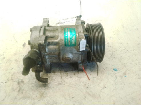 0425704404 COMPRESOR AA AUDI 80 (8C2, B4)|Desguaces La Cabaña