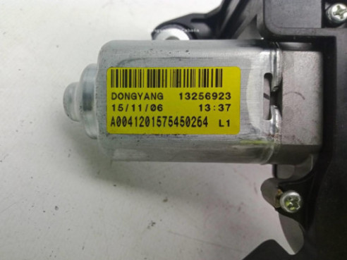 13256923 MOTOR LIMPIAPARABRISAS TRA OPEL ZAFIRA TOURER C (P12)|Desguaces La Cabaña
