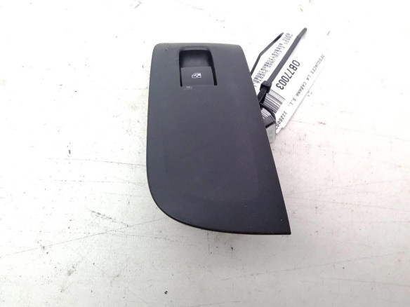 13301886 MANDO ELEVALUNAS PUERTA LAT DEL DER OPEL ZAFIRA TOURER C (P12)|Desguaces La Cabaña