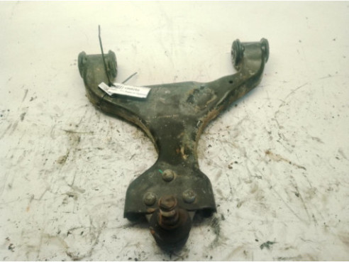 A6393300910 BRAZO SUSPENSION DEL DER INF MERCEDES BENZ VIANO (W639)|Desguaces La Cabaña