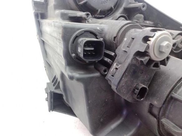 921022Y000 FARO DERECHO HYUNDAI ix35 (LM, EL, ELH)|Desguaces La Cabaña