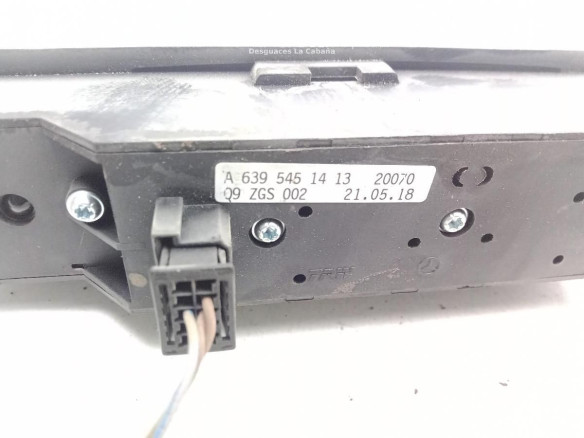 A6395451413 MANDO ELEVALUNAS PUERTA LAT DEL DER MERCEDES BENZ VITO Autobús (W639)|Desguaces La Cabaña