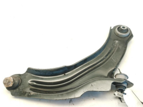 545046162R BRAZO SUSPENSION DEL DER INF RENAULT CLIO IV (BH_)|Desguaces La Cabaña
