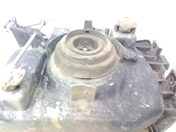 FARO DERECHO MITSUBISHI MONTERO CLASSIC (V2_W)|Desguaces La Cabaña