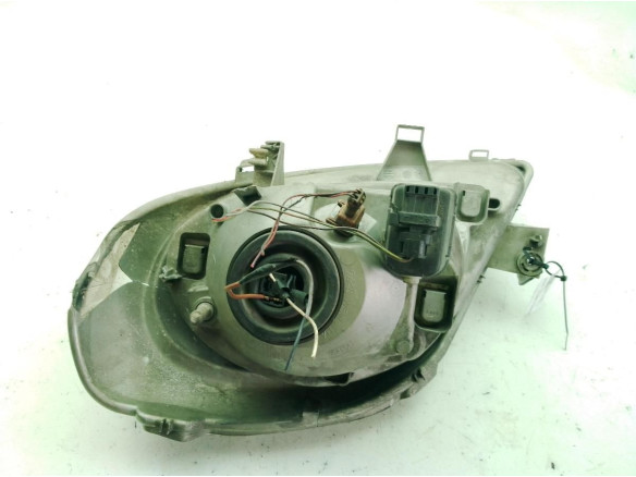 7700311372 FARO DERECHO RENAULT TRAFIC II Autobús (JL)|Desguaces La Cabaña