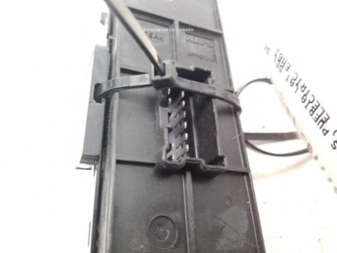 MANDO ELEVALUNAS PUERTA LATERAL DELANTERO DERECHO|Desguaces La Cabaña 2