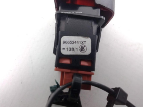 96652441XT INTERRUPTOR WARNING PEUGEOT 5008 |Desguaces La Cabaña